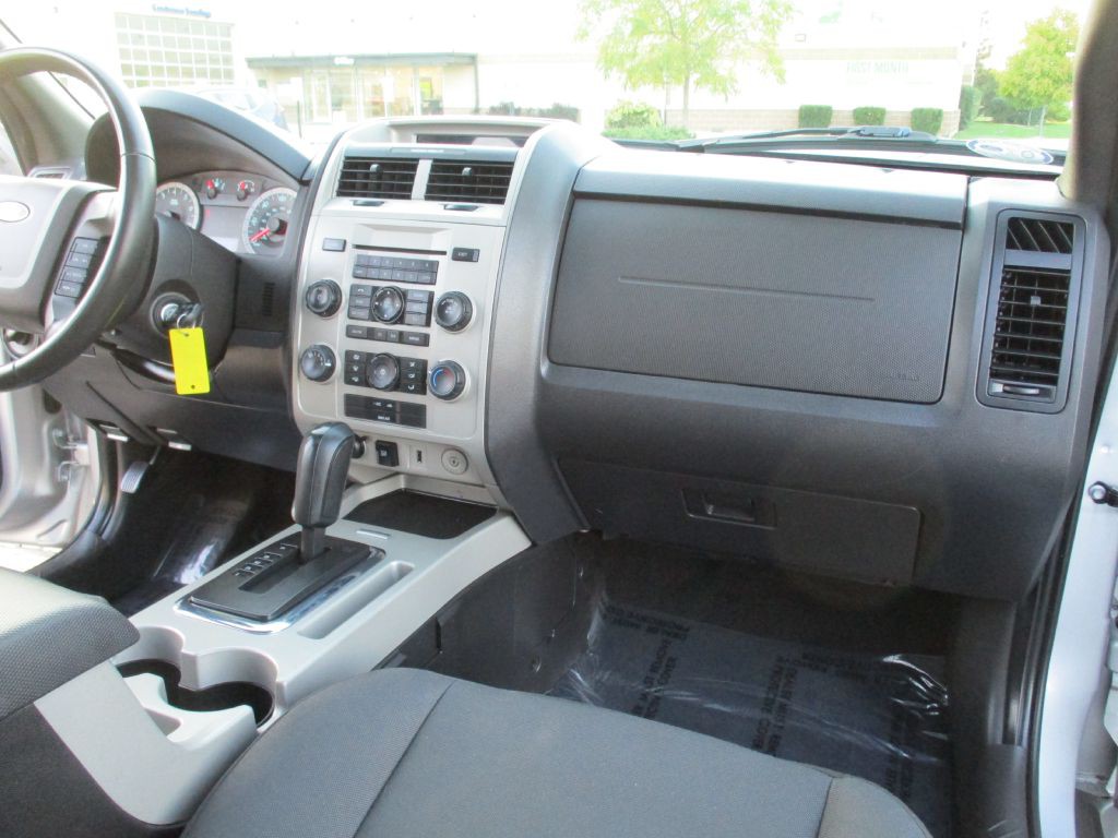 2011 Ford Escape Image 17