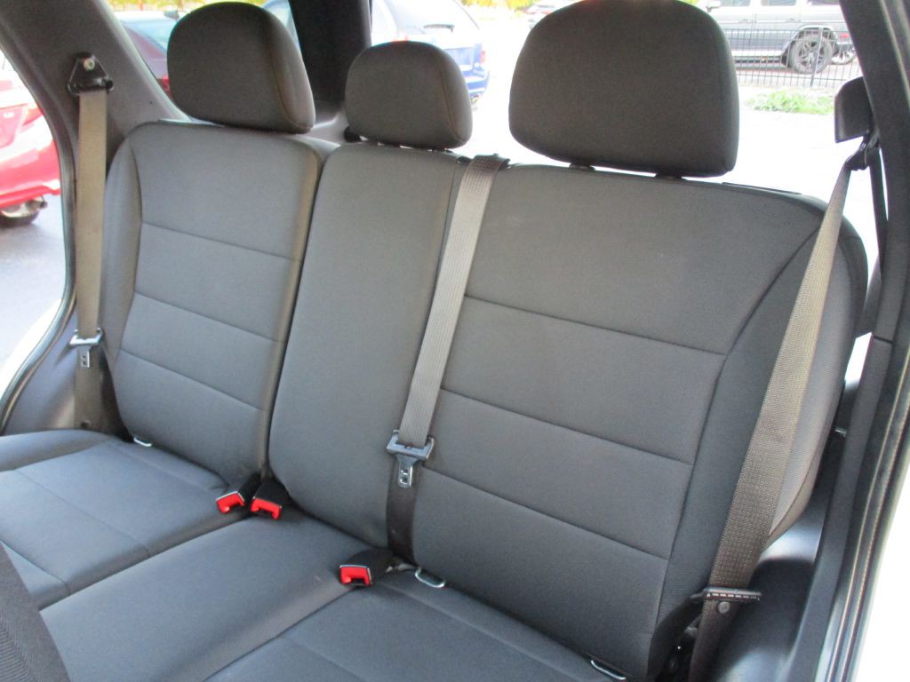 2011 Ford Escape Image 23