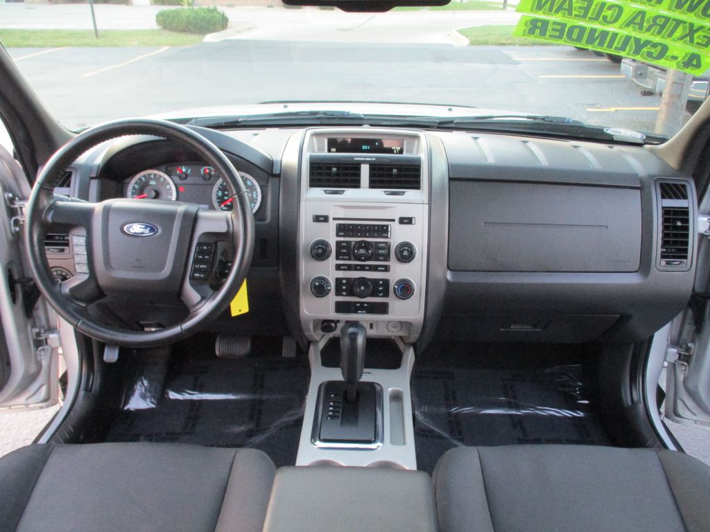 2011 Ford Escape Image 25