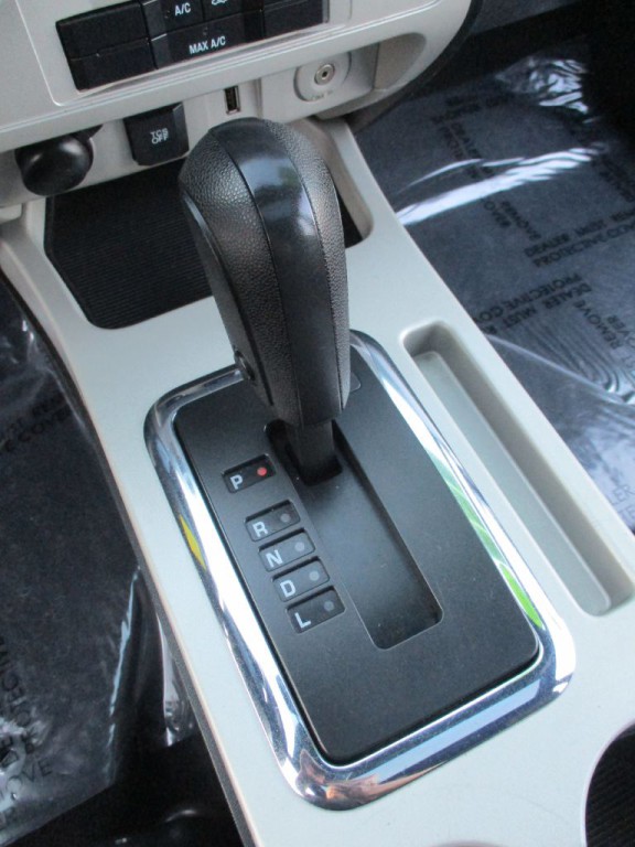 2011 Ford Escape Image 30