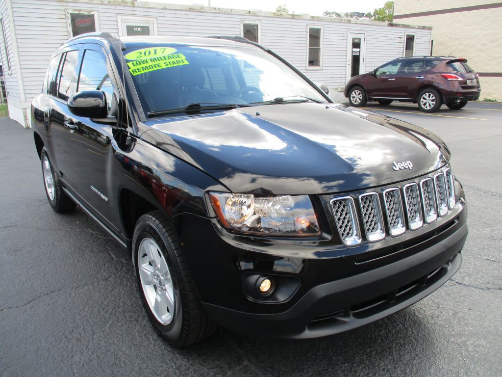2017 Jeep Compass Image 2
