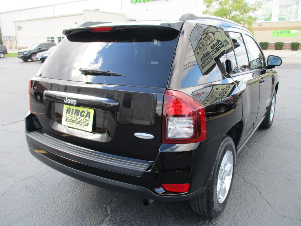 2017 Jeep Compass Image 4