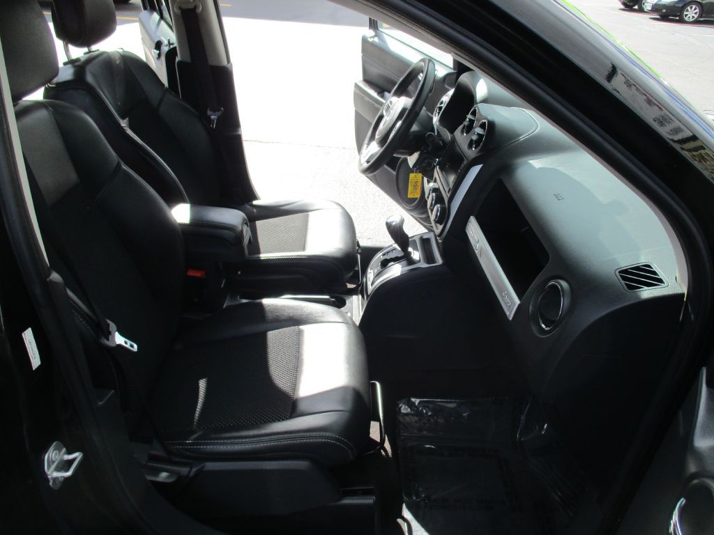 2017 Jeep Compass Image 15