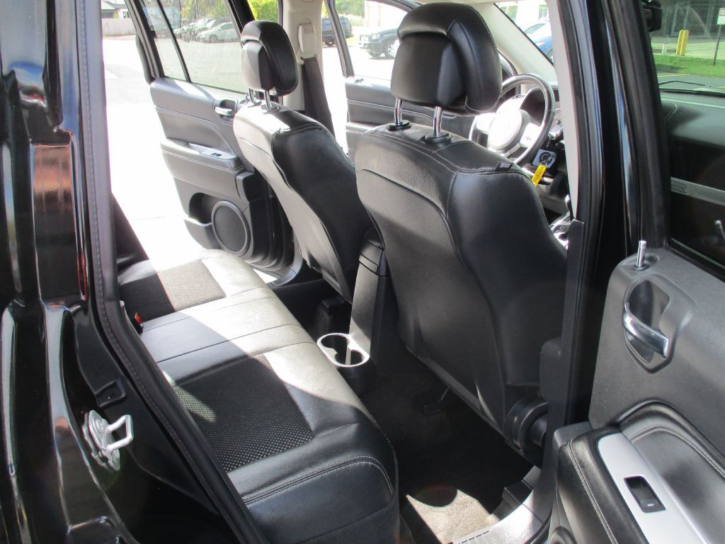 2017 Jeep Compass Image 19