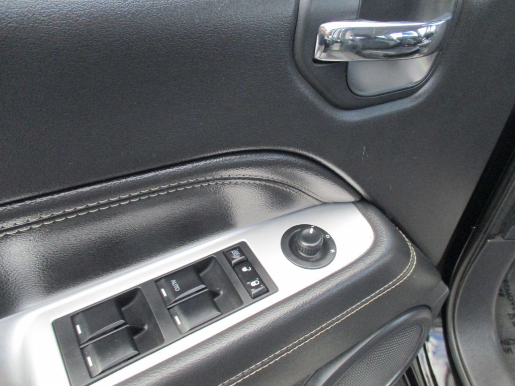 2017 Jeep Compass Image 28