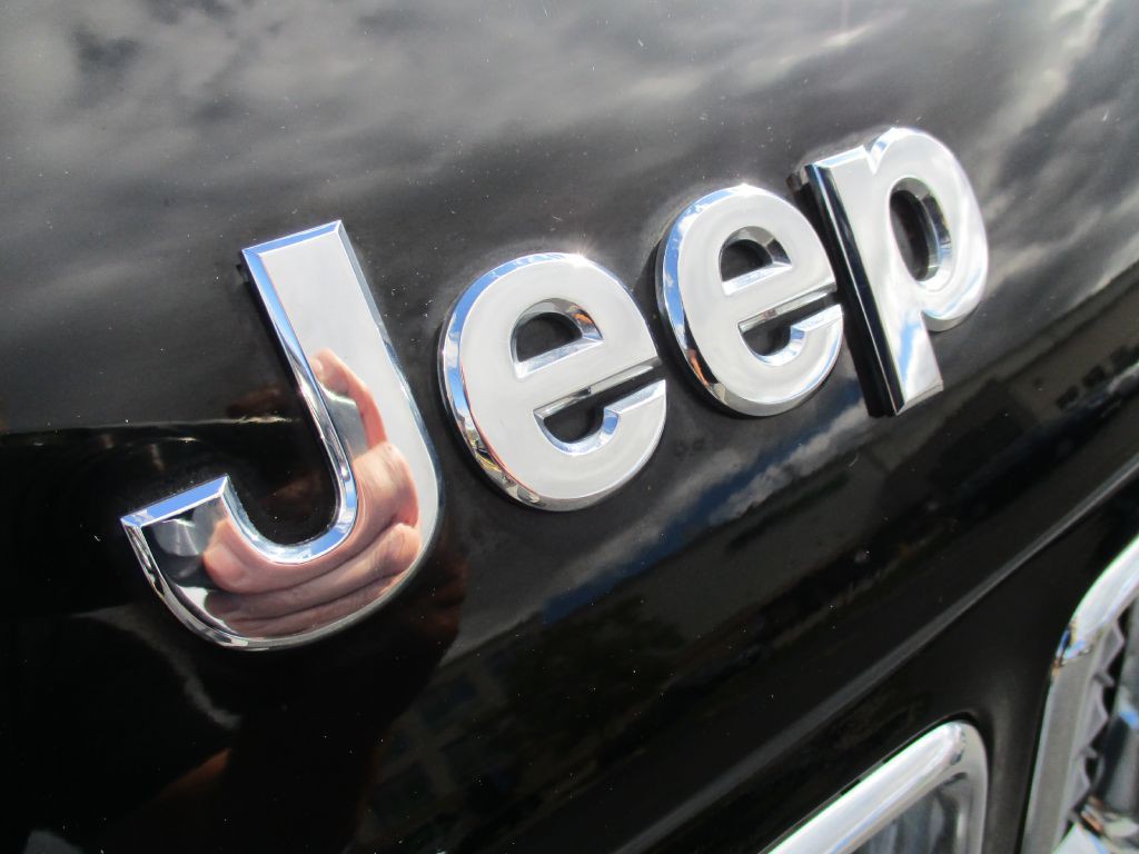 2017 Jeep Compass Image 34