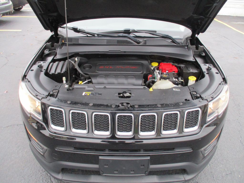 2021 Jeep Compass Image 9