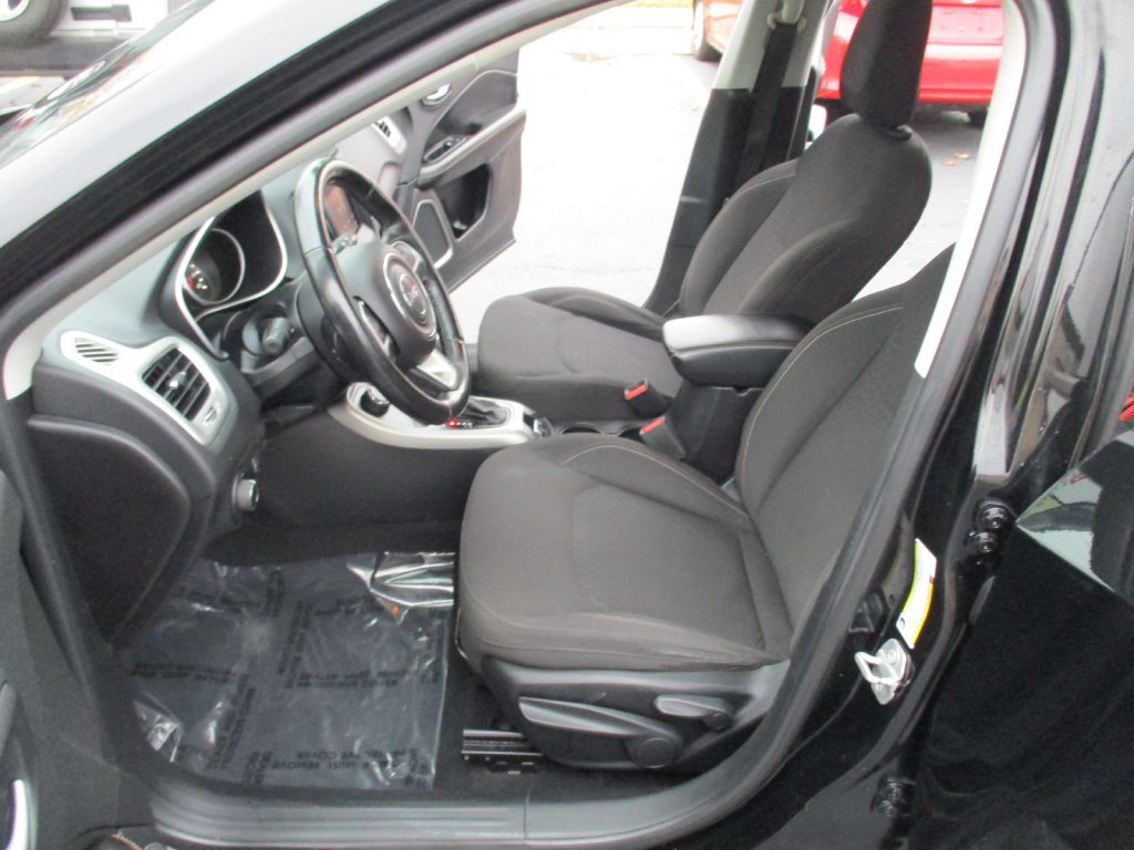 2021 Jeep Compass Image 11