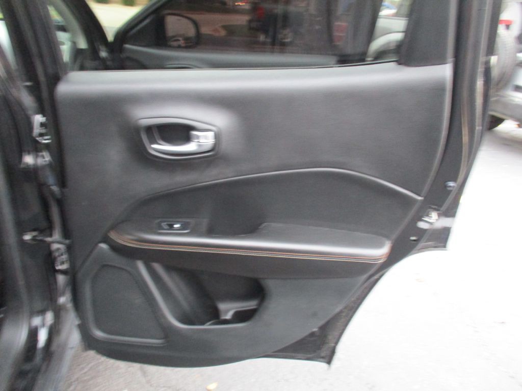 2021 Jeep Compass Image 20