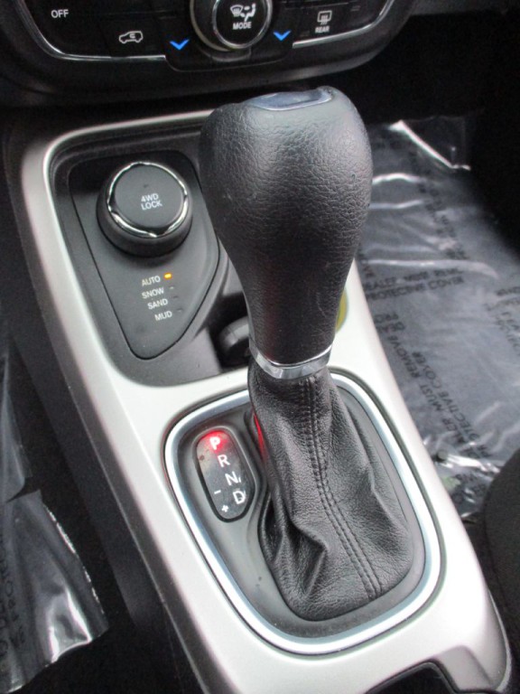 2021 Jeep Compass Image 29