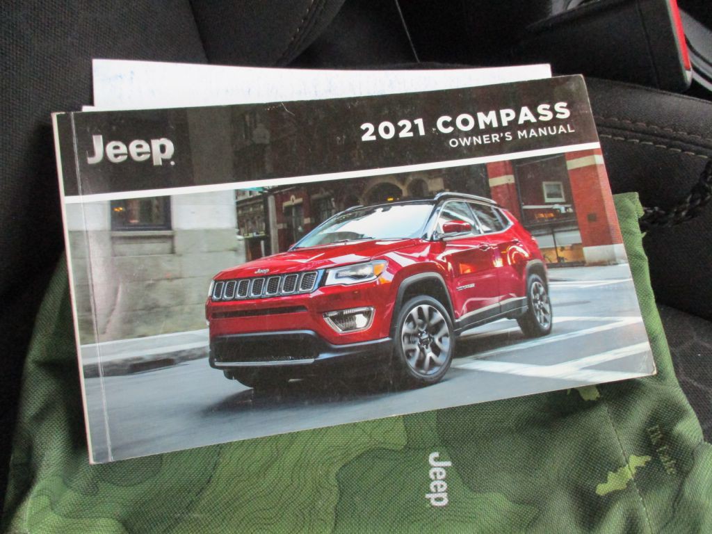 2021 Jeep Compass Image 35