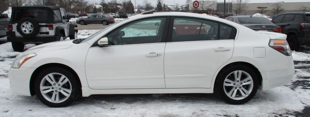 2012 Nissan Altima Image 7