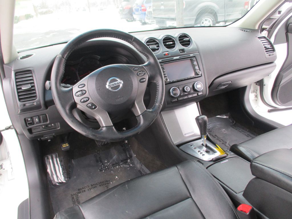 2012 Nissan Altima Image 13