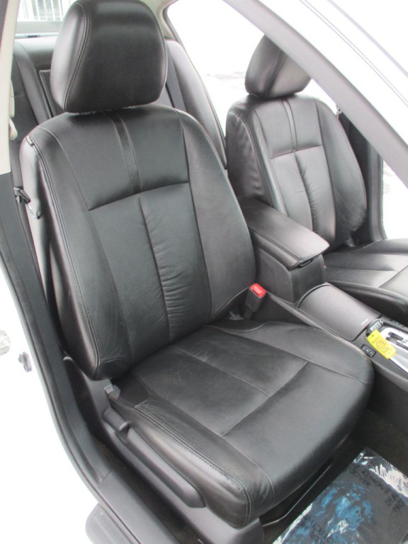 2012 Nissan Altima Image 16