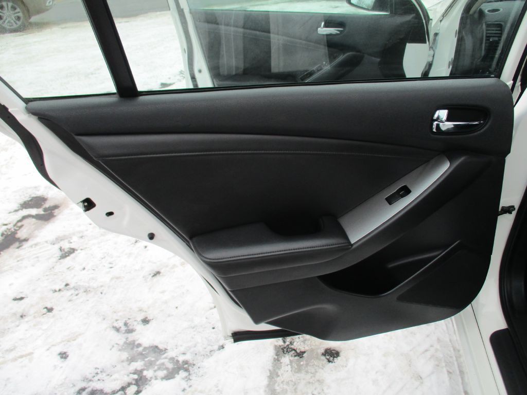 2012 Nissan Altima Image 22