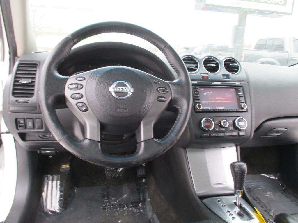 2012 Nissan Altima Image 27