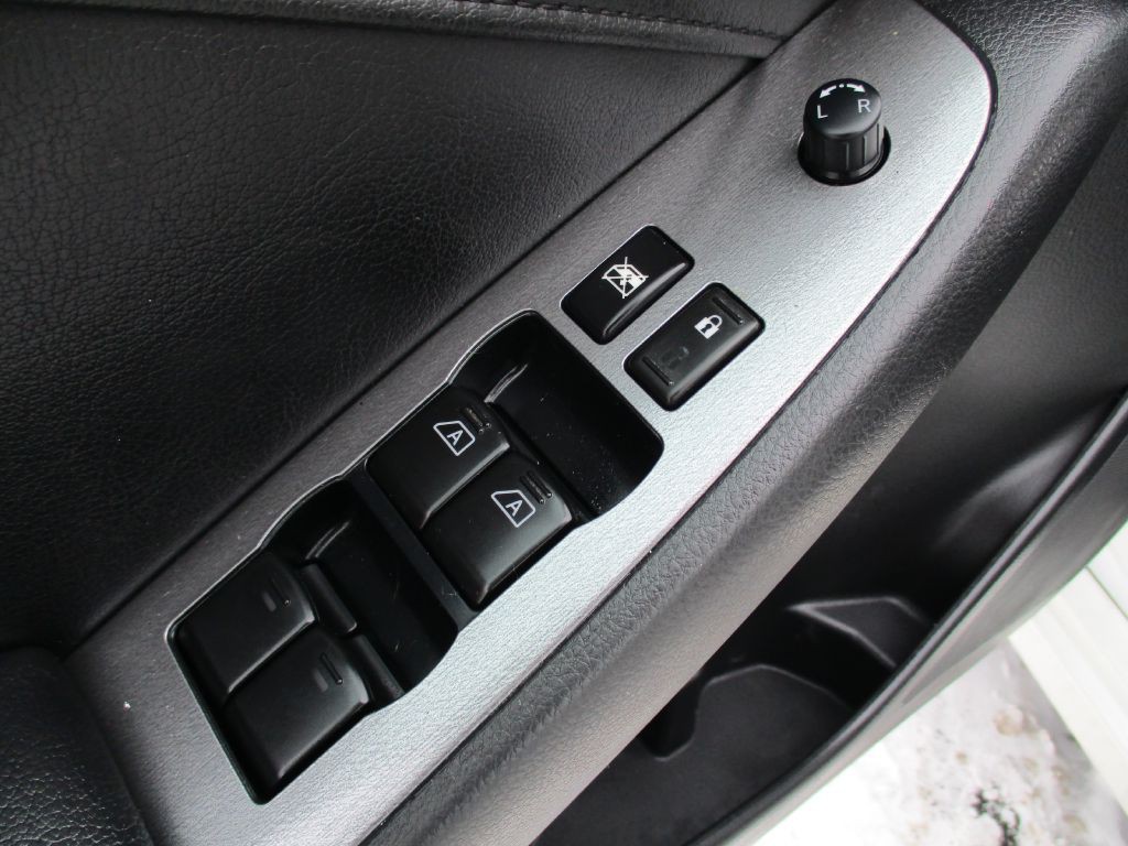 2012 Nissan Altima Image 28