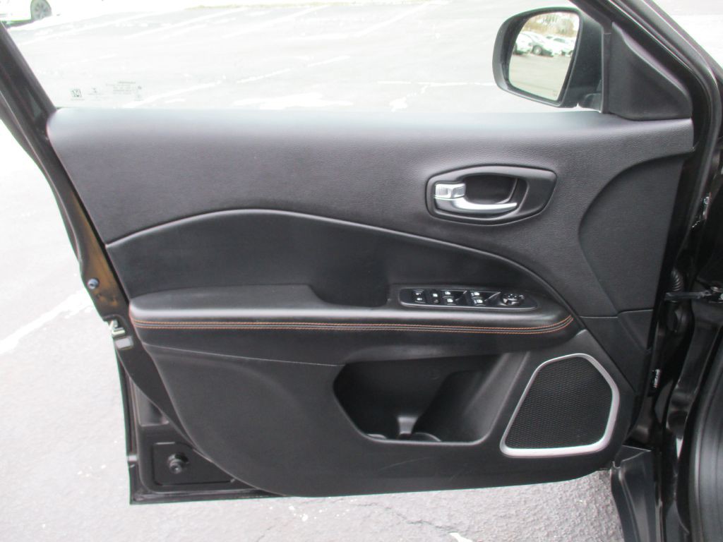 2020 Jeep Compass Image 14