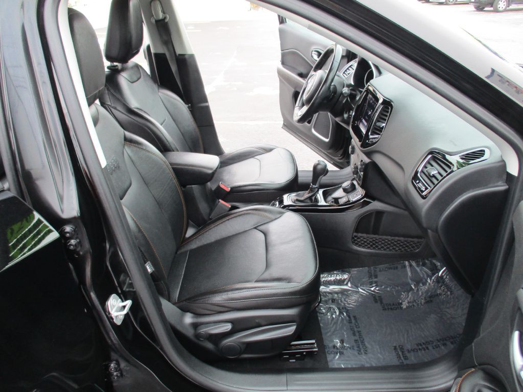 2020 Jeep Compass Image 15