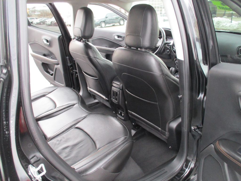 2020 Jeep Compass Image 19