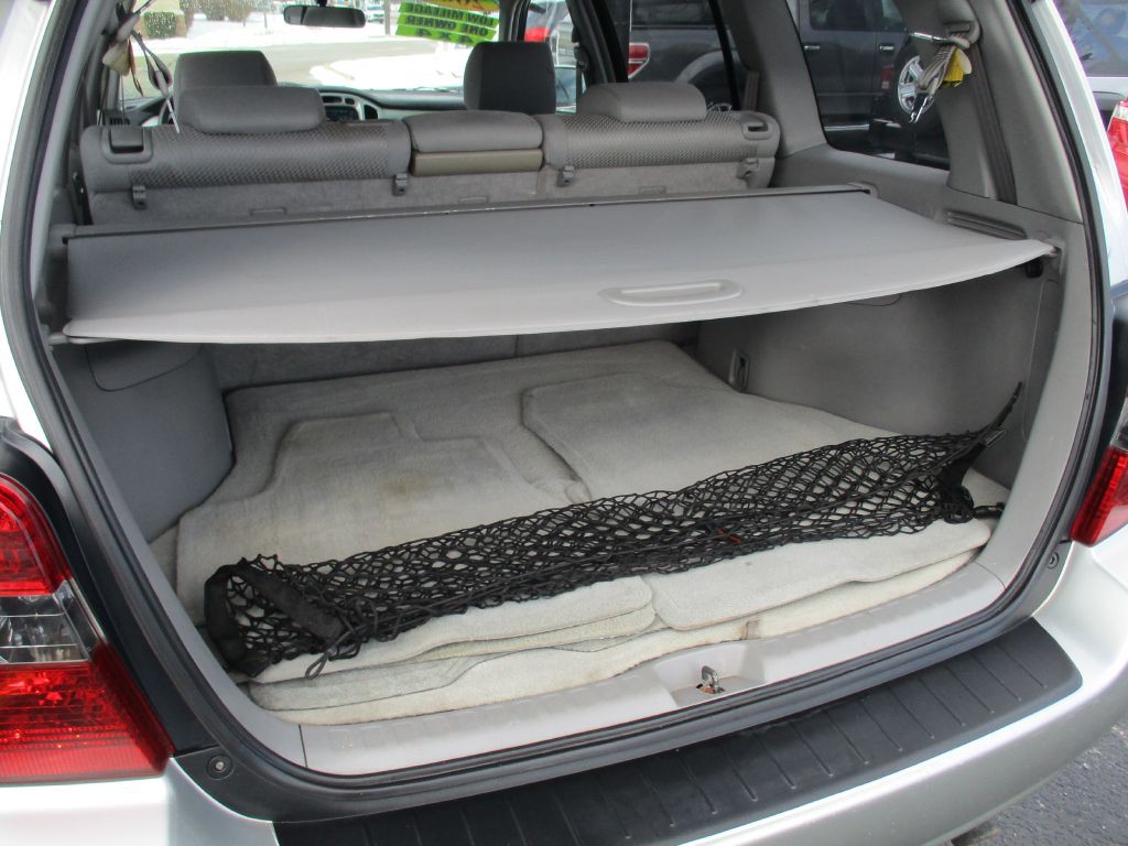 2004 Toyota Highlander Image 8