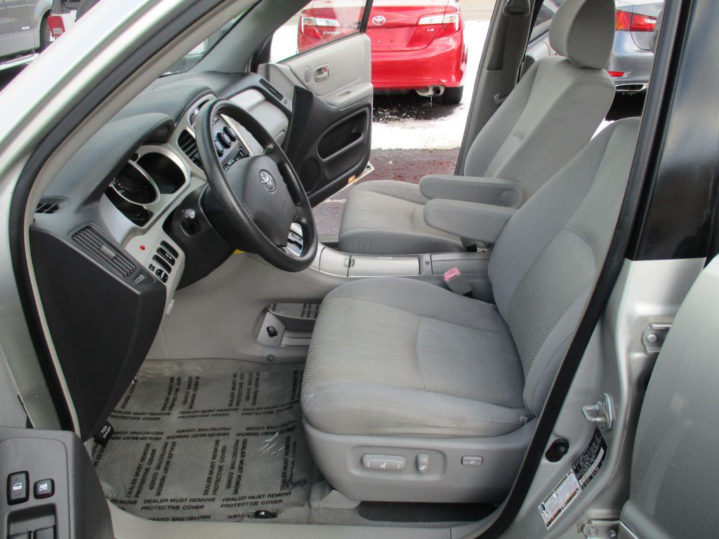 2004 Toyota Highlander Image 9