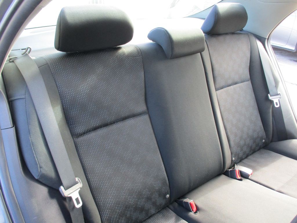 2010 Toyota Corolla Image 24