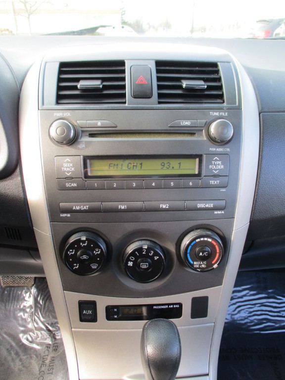 2010 Toyota Corolla Image 31