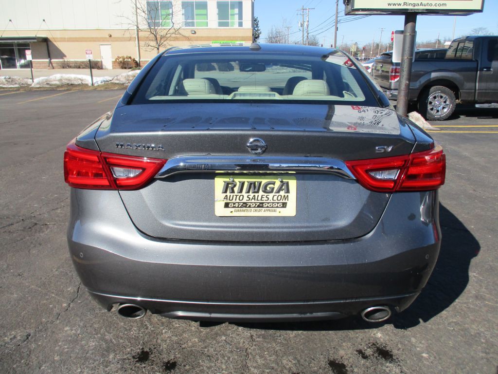 2017 Nissan Maxima Image 6