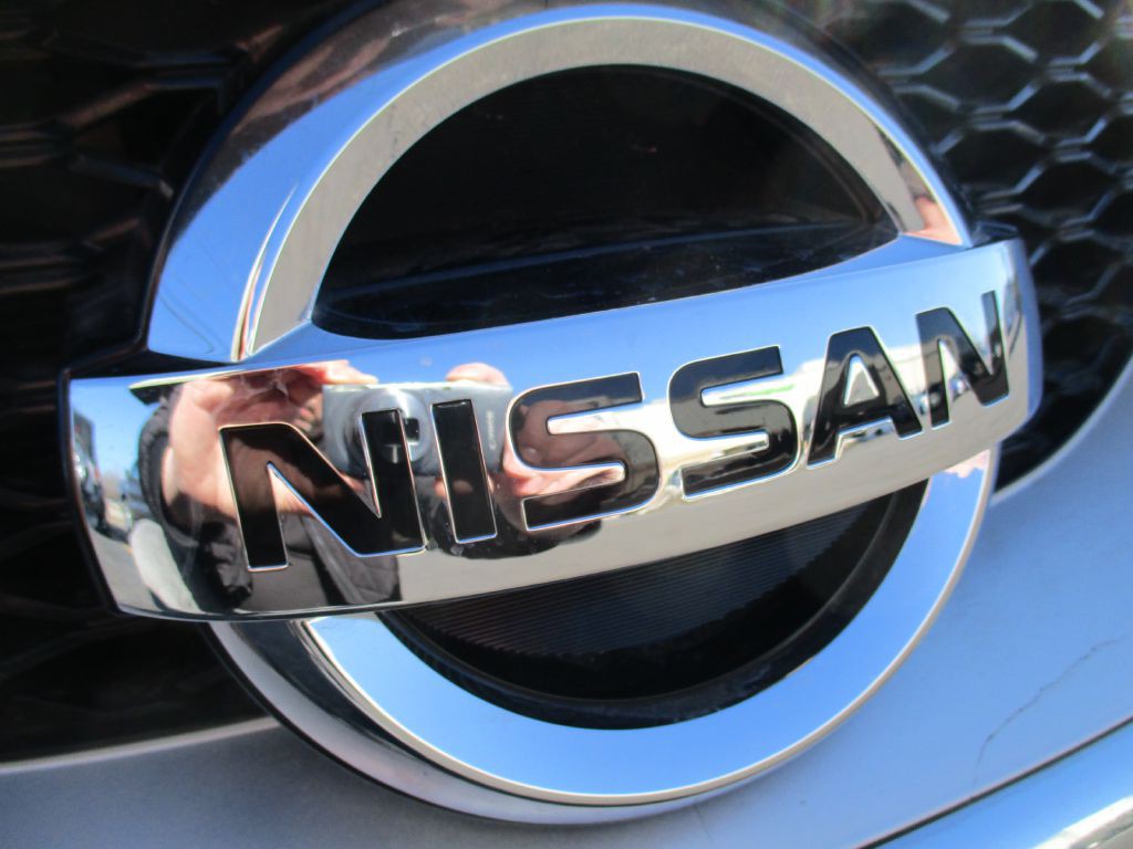 2017 Nissan Maxima Image 35