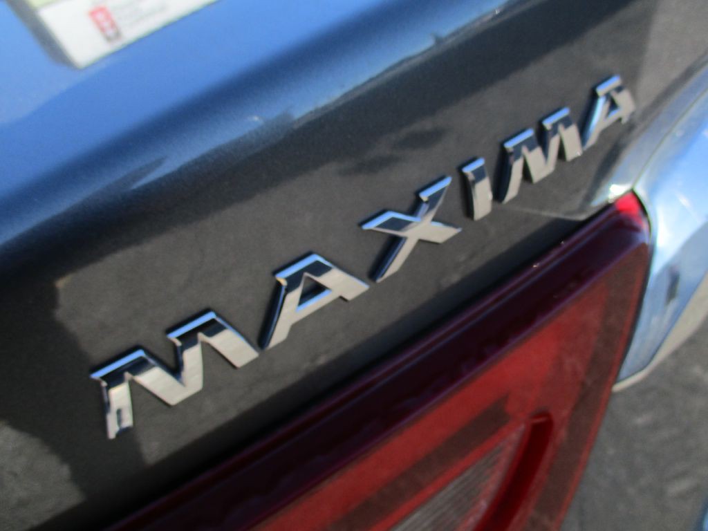 2017 Nissan Maxima Image 36