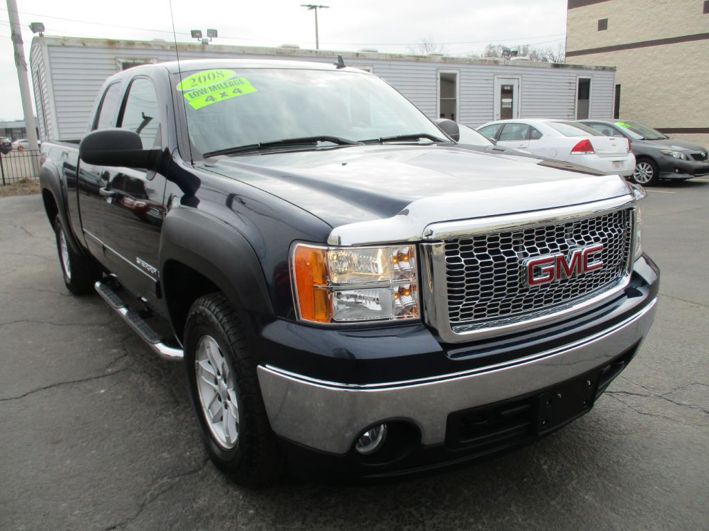 2008 GMC Sierra Image 2
