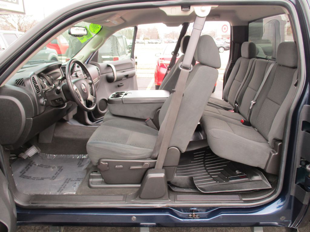 2008 GMC Sierra Image 11