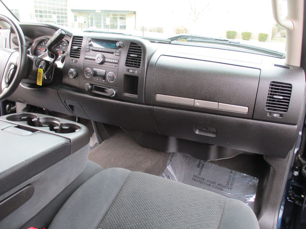 2008 GMC Sierra Image 18