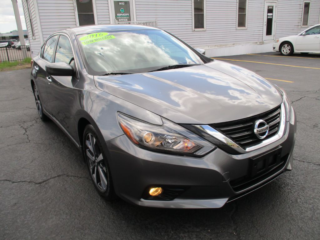 2016 Nissan Altima Image 2