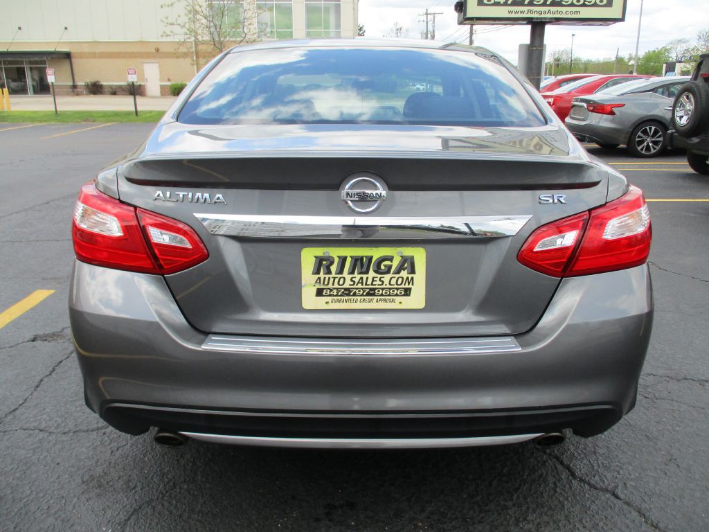 2016 Nissan Altima Image 6