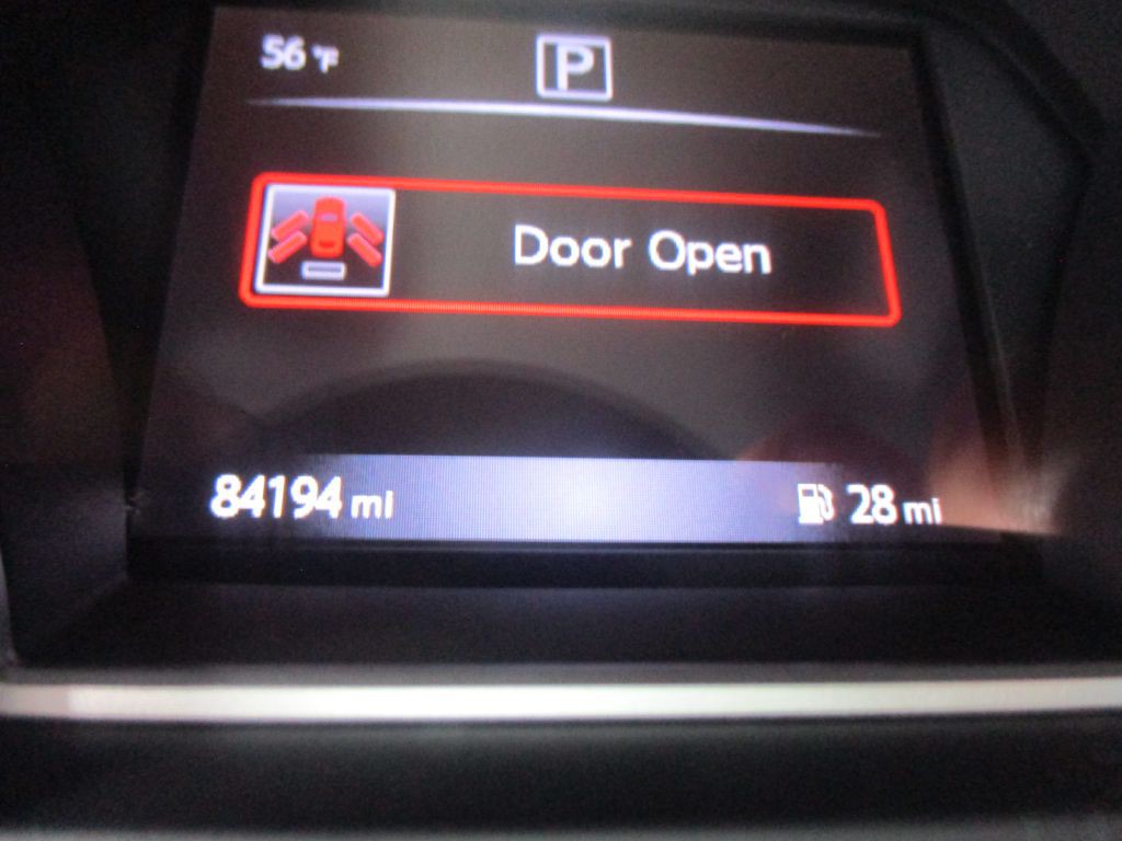 2016 Nissan Altima Image 32