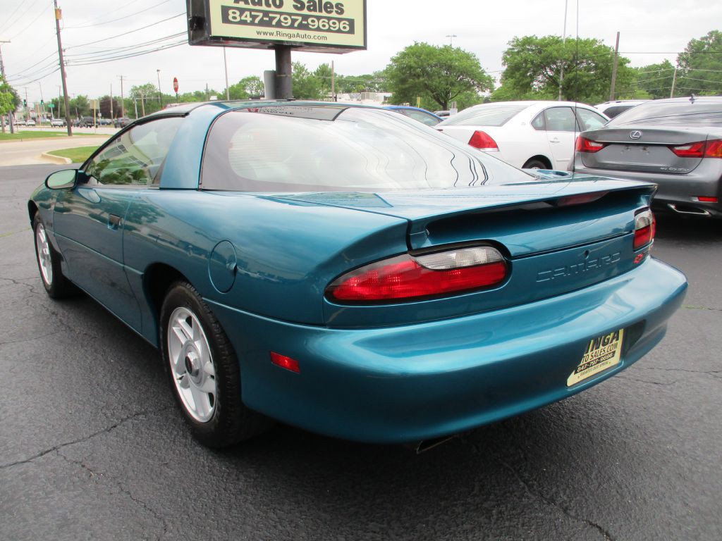 1996 Chevrolet Camaro Image 3