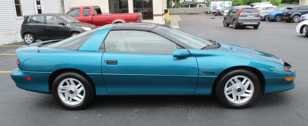 1996 Chevrolet Camaro Image 8