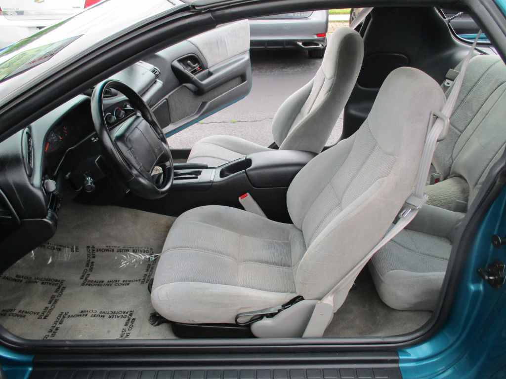 1996 Chevrolet Camaro Image 11