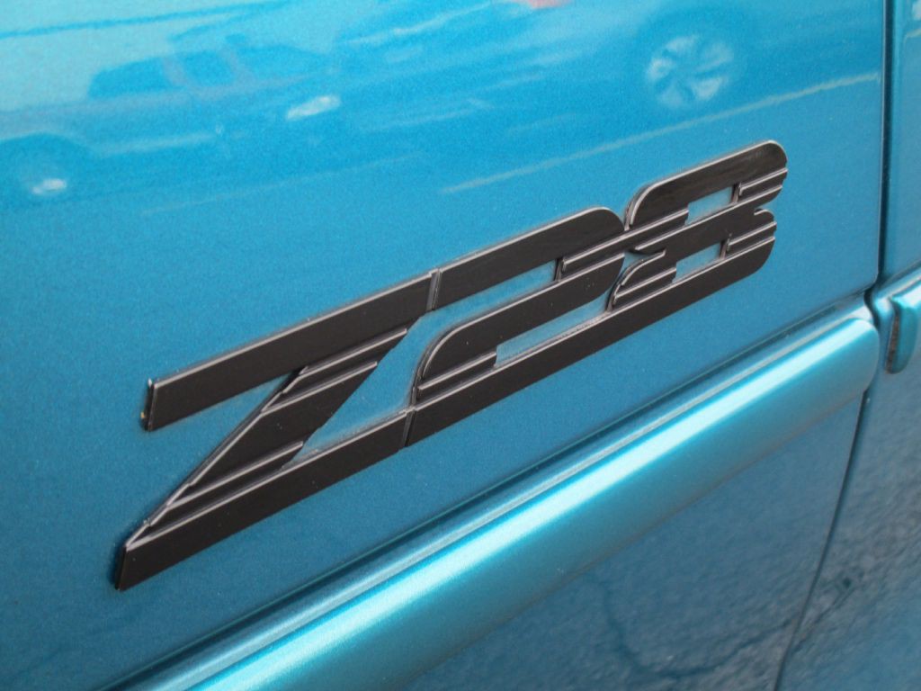 1996 Chevrolet Camaro Image 28