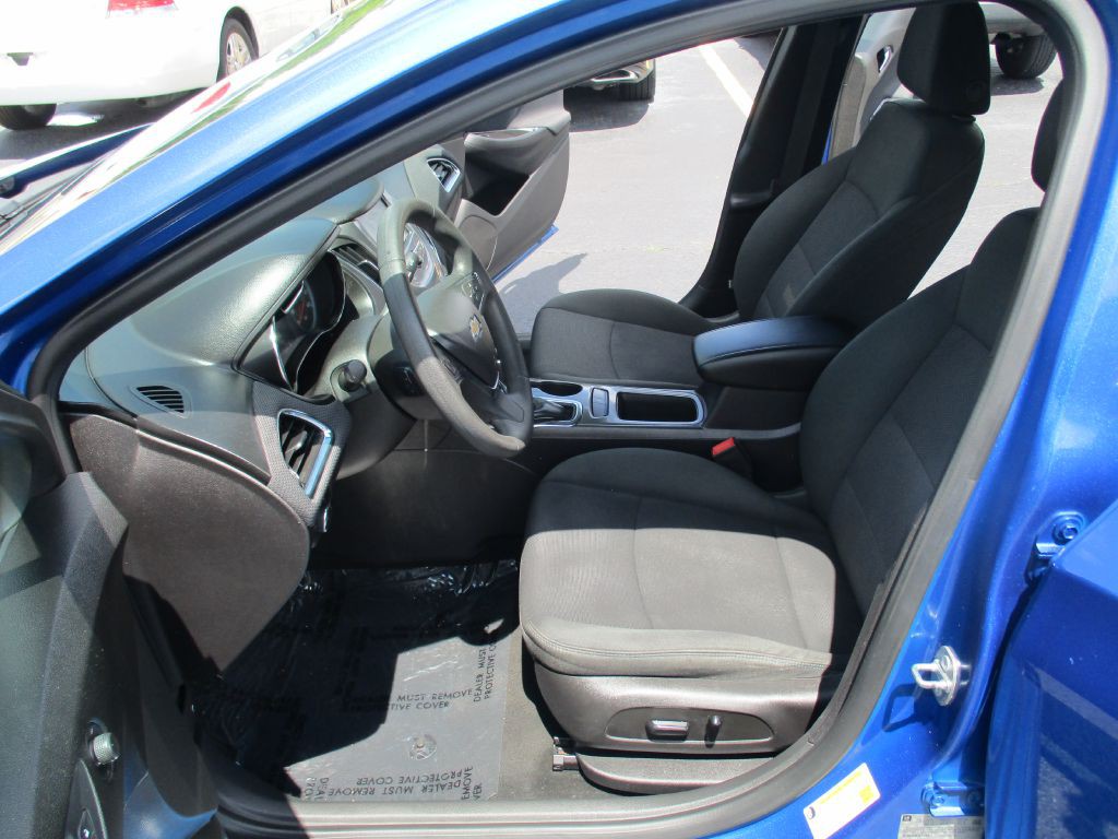 2016 Chevrolet Cruze Image 11