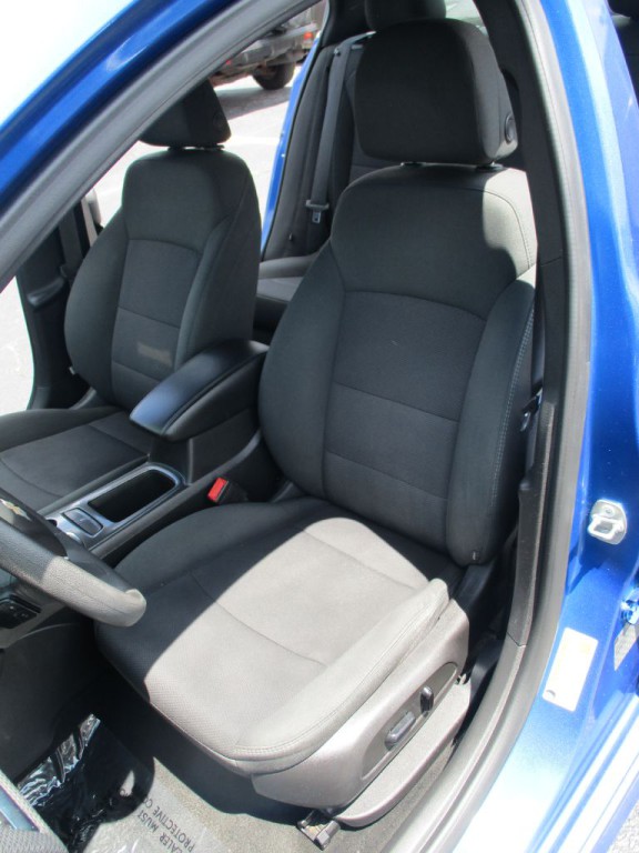 2016 Chevrolet Cruze Image 12