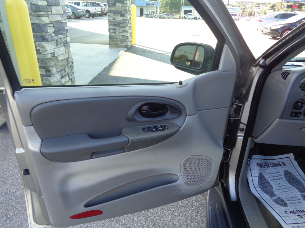 2003 Chevrolet Trailblazer Image 9