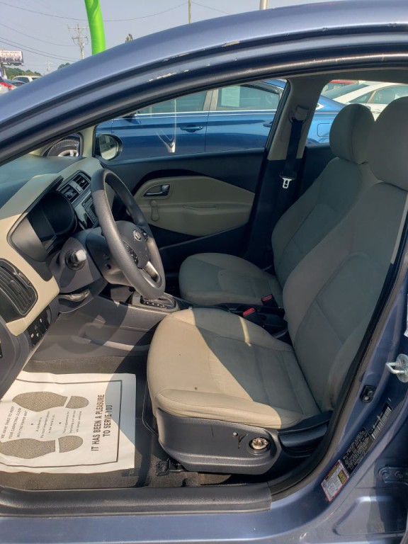 2016 Kia Rio Image 7