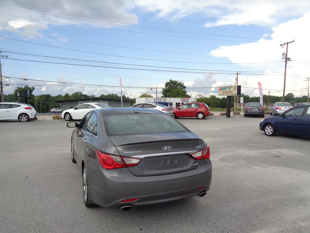 2013 Hyundai Sonata Image 3