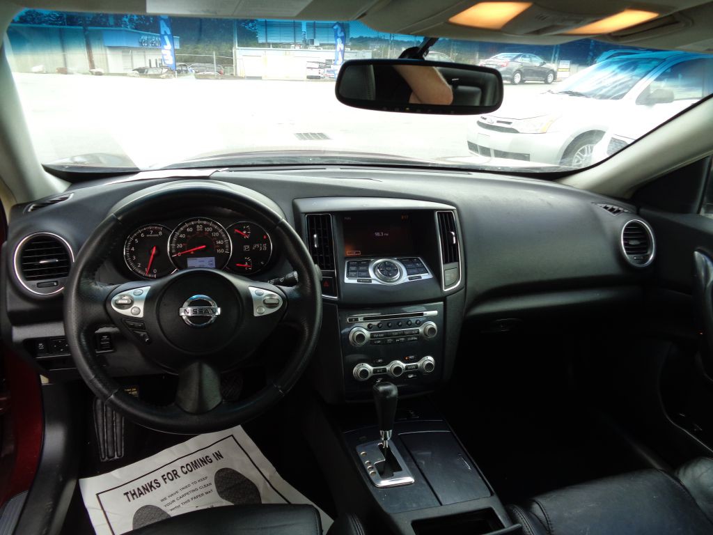 2012 Nissan Maxima Image 9