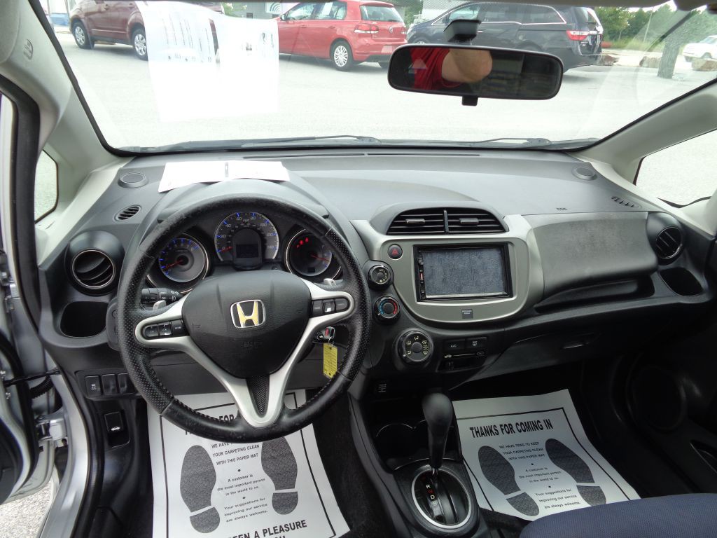 2012 Honda Fit Image 8