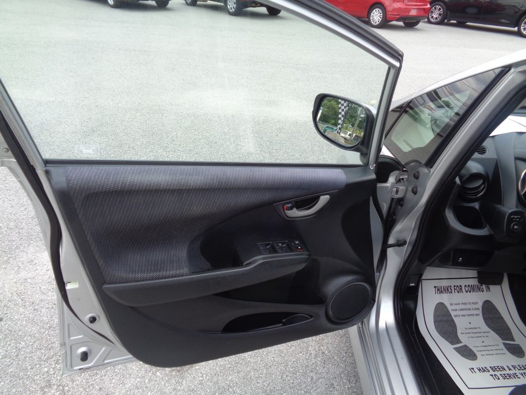 2012 Honda Fit Image 9