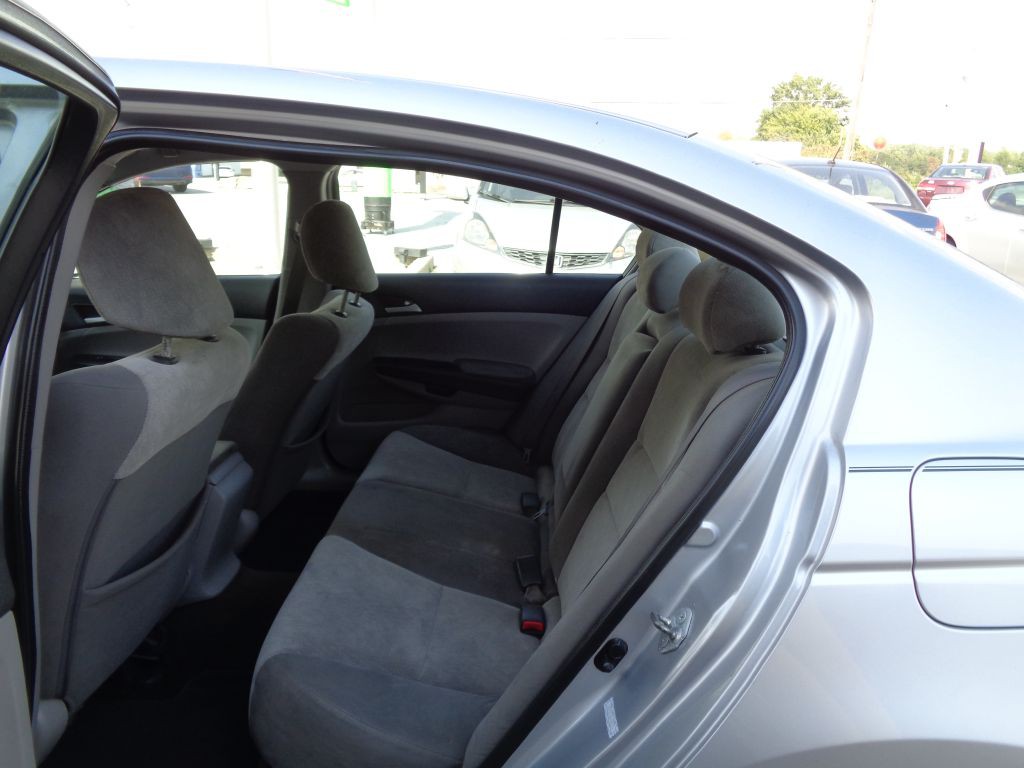 2010 Honda Accord Image 7